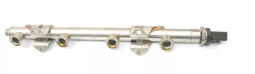 VW Polo 6R 6C Einspritzleiste Druckregelventil 1,4 Benziner 04E133320D Sensor CP
