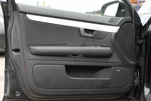 4x Audi A4 8E B7 Türverkleidung Verkleidung Tür vorne + hinten Bose S-line (122779)