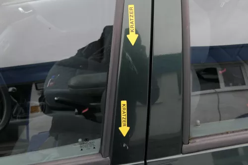 Skoda Octavia 1U Kombi + Limo Tür vorne links Fahrertür grün 9570 LF8C  (122841)