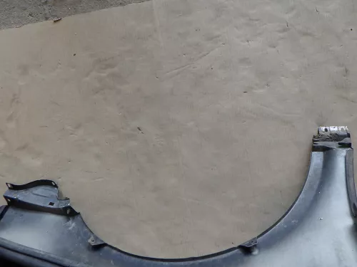 VW Passat 3B Kotflügel vorne links schwarz LC9Z metallic 99,99 (123147)