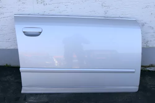 Audi A4 B6 8E nur Türblatt Tür vorne rechts Beifahrertür silber LY7W Kombi+Limo (123373)