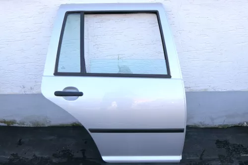 VW Golf 4 Bora Tür hinten rechts nur Kombi / Variant grau silber LA7W reflexsilb