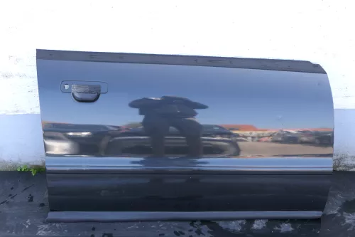 Audi A4 B5 Tür vorne rechts schwarz LZ9W Kombi+Limo (Leiste+Griff beachten (123582)