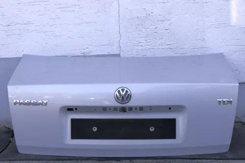 VW Passat 3B Limousine Heckklappe Klappe hinten Kofferraumklappe silber LB7Z (123649)