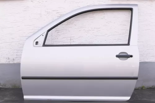 VW Golf 4 Bora Tür vorne links Fahrertür 2/3-Türer + Kombi silber LA7W reflex