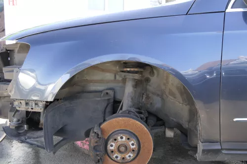VW Passat 3C Kotflügel vorne links grau blau LC5F 3C0821021 - Rost (125002)