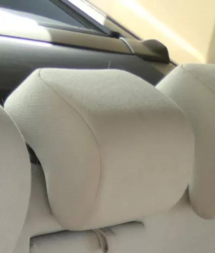 Skoda Octavia 1Z Sitz hinten in der Mitte Kopfstütze Kopfstützen achat grau (125290)