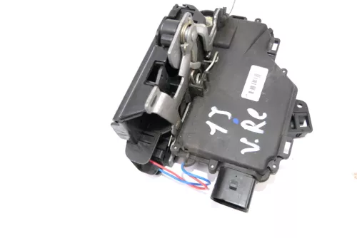 VW Golf 4 Passsat Stellmotor Tür Türschloß mit Zentralverriegelung rechts vorne (126283)