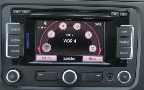 VW Passat 3C Golf Navi Navigationssystem 3C0035270 RNS 310 + Code (126425)