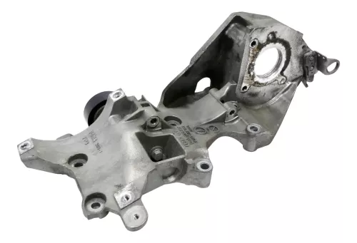 VW Passat 3C Golf 6 Halter Konsole Lichtmaschine Träger 2,0 TDI 03L903139Q Pumpe (126945)