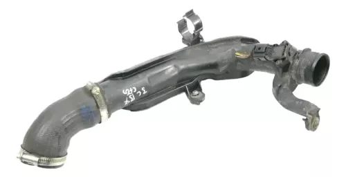 VW Touran Passsat 3C Ladeluftschlauch Schlauch Rohr Turbo 2,0 TDI 1K0145770AE