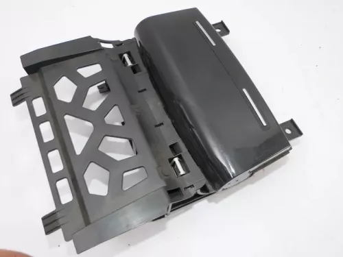 Audi A3 8P Aschenbecher Zigarettenanzünder 8P0857951 WJD (127038)