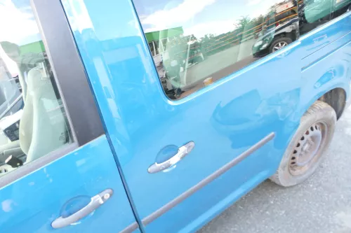 VW Caddy 3 2k Tür hinten links blau grün LN6F Scheibe Schiebetür (127595)