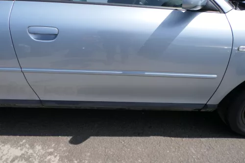 Audi A3 8L Tür Türblatt vorne rechts Beifahrertür blau LY7R - 2/3-Türer ohneAnba (127738)