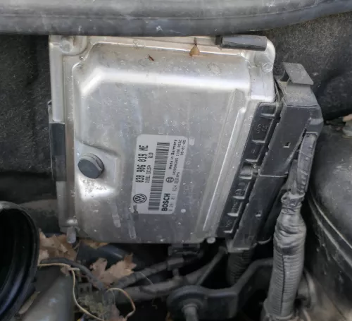 Skoda Fabia 6Y Steuergerät Motor Motorsteuergerät 1,9 TDI ATD 74kw 038906019NE