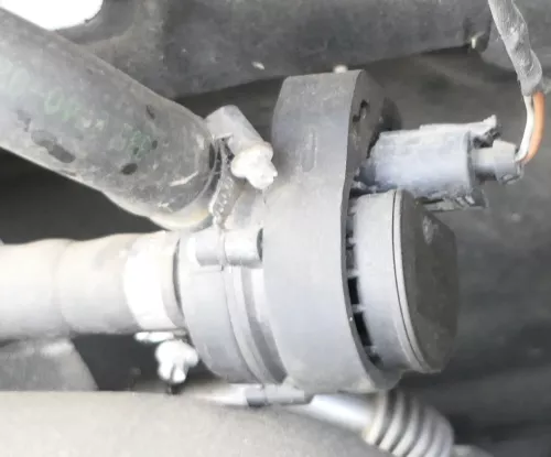 VW Crafter 2E Zusatzwasserpumpe Wasserpumpe Pumpe 2E0965559 ORIGINAL