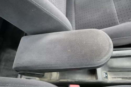 VW Passat 3B Mittelarmlehne Armlehne Lehne Mitte Original schwarz dunkel 128566