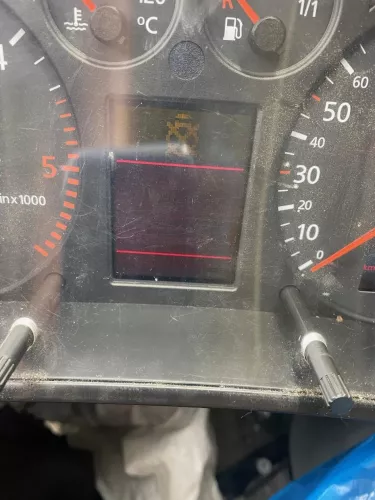 Audi A6 4B Tacho Tachometer Kombiinstrument 332.000km 4B0920930K 2,5 TDI AFB AKN (128640)