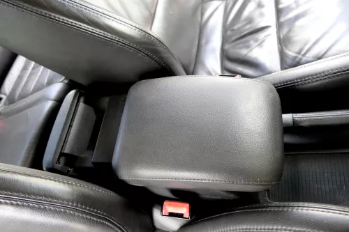 VW Golf 6 5K Mittelarmlehne Armlehne Lehne Mitte Original verschiebar Leder