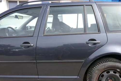 VW Golf 4 Bora Tür hinten links nur Kombi / Variant grau LC7V (128929)