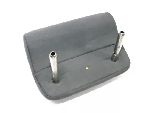 Skoda Fabia 3 6V Kopfstütze hinten in der Mitte