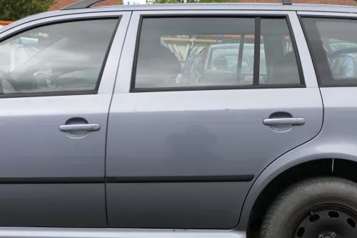 Skoda Octavia 1U5 Combi Kombi Variant Tür hinten links grau silber LF7U (129128)