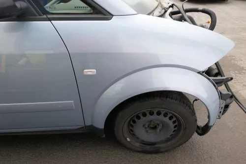 Audi A2 8Z Kotflügel vorne rechts LY7R blau türkis grün kristallblau