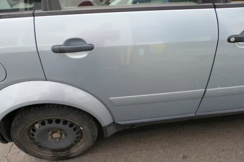 Audi A2 8Z Tür nur das Türblatt hinten rechts LY7R blau türkis grün kristallblau (129257)