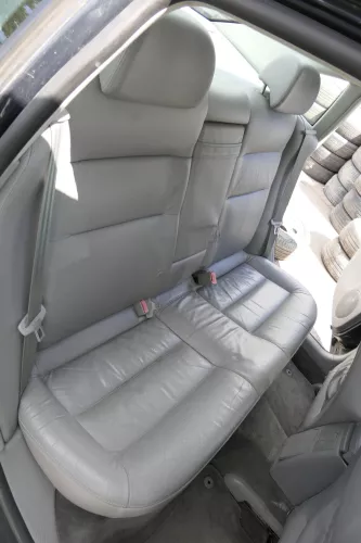 VW Passat 3BG Limousine Sitz Rückbank Rücksitzbank Sitzfläche Sitze Leder grau (129767)