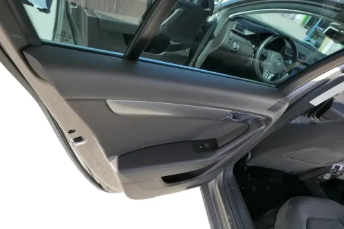 VW Passat 3C B7 Limousine 4x Türverkleidung Verkleidung Tür vorne + hinten braun (129921)