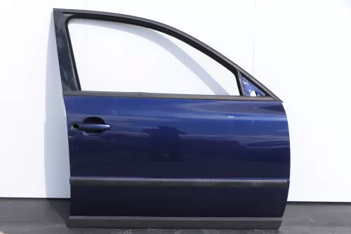 VW Passat 3B 3BG Kombi Limo Tür vorne rechts Beifahrertür blau LB5N ohneAnbaute