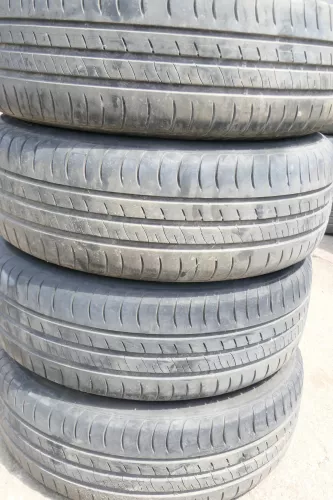 Audi A4 B5 A6 4B Alufelgen 205/60 R15 91H 6jx15H2 ET45 Reifen Felgen 5-6mm Ronal (130405)