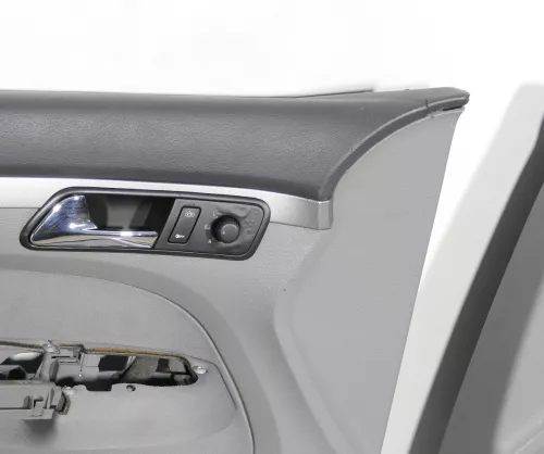 VW Touran 4x Türverkleidung Verkleidung Tür vorne +hinten links grau mechanisc (130522)
