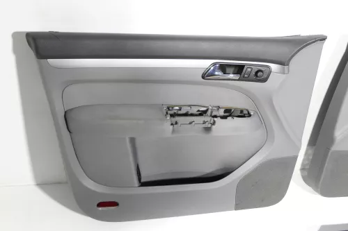 VW Touran 4x Türverkleidung Verkleidung Tür vorne +hinten links grau mechanisc (130522)