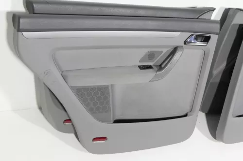 VW Touran 4x Türverkleidung Verkleidung Tür vorne +hinten links grau mechanisc (130522)