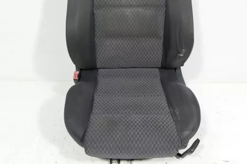 Audi A4 B5 Sitz Fahrersitz vorne links OhneAirbag höhenverstellbar elektrisch (130613)