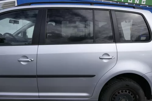 VW Touran 1T3 1T Tür hinten links Fahrerseite silber LA7W reflexsilber met (140003)