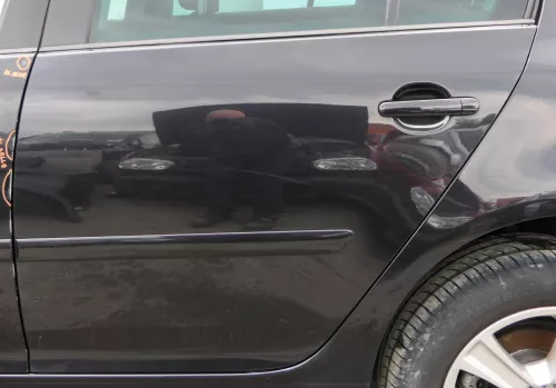 VW Golf 5 V 1K Tür nur das Türblatt hinten links 4/5-Türer schwarz LC9Z me