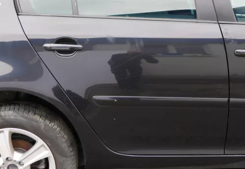 VW Golf 5 V 1K Tür nur das Türblatt hinten rechts 4/5-Türer schwarz LC9Z me