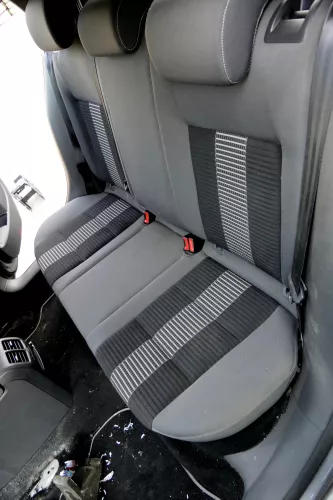 VW Golf 5 V Sitz Sitze hinten Rückbank Rücksitzbank 3 Punkt Lehne United