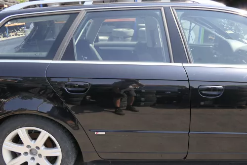 Audi A4 B7 8E Tür hinten rechts schwarz LY9B Kombi mit Scheibe + Rahmen (140928)