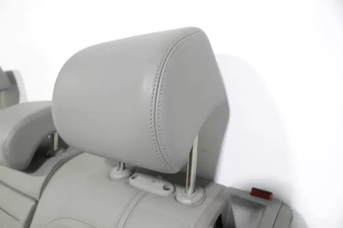 VW Passat 3C Kopfstütze Sitz Sitze hinten rechts oder links Leder grau (141174)