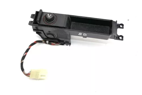 Audi A4 B5 8D Zigarettenanzünder vorne Anzünder 8D0863284C (141281)