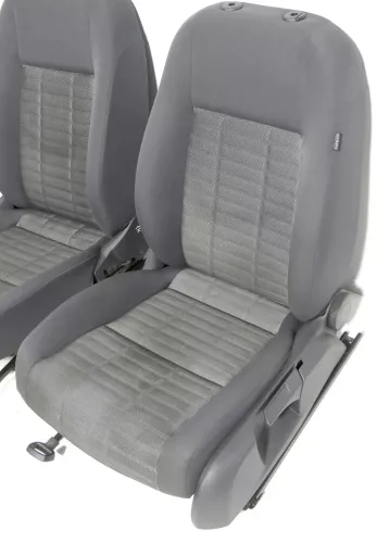 1x VW Touran 1T 1T3 Golf 5 1K Sitz Fahrersitz vorne links Fahrersitz   F1I301 (141549)