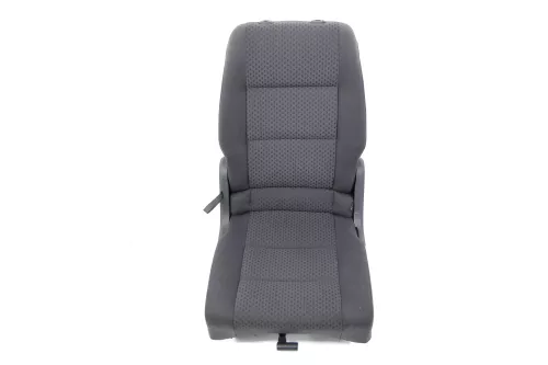 VW Touran Sitz hinten rechts (hinter Beifahrersitz) Rücksitz anthrazit f Isofix (141582)