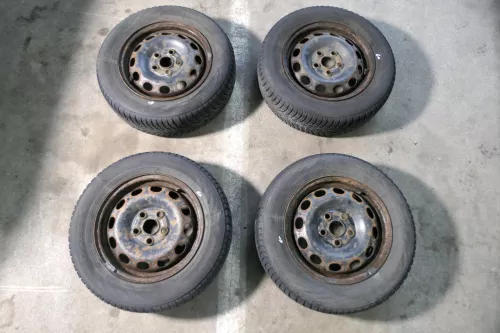 VW Sharan 7M Alhambra Winterreifen M&S Reifen Felgen 195/65 R15 95T  XL 6mm (141767)