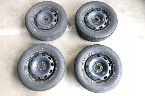 4x VW Golf 4 Bora 195/65 R15 91T Winterreifen M+S Reifen 6jx15H2 ET38 ca. 5 mm (141777)
