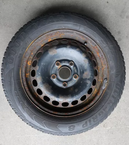 Audi A4 B5 A6 4B Passat 3BG Felgen Reifen Winterreifen M+S 195/65 R15 91T 5-7mm (141788)
