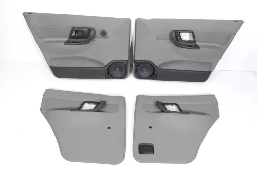 VW Polo Kombi ab Bj.2000 Türverkleidung Verkleidung Tür vorne links hinten Facel