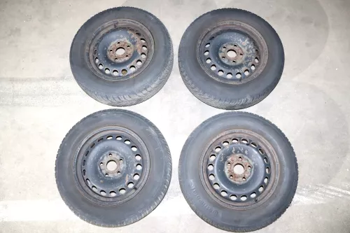 Skdoa Octavia 1Z 195/65 R15 91T Winterreifen M+S Felgen Reifen M&S ca. 4-6mm (142072)